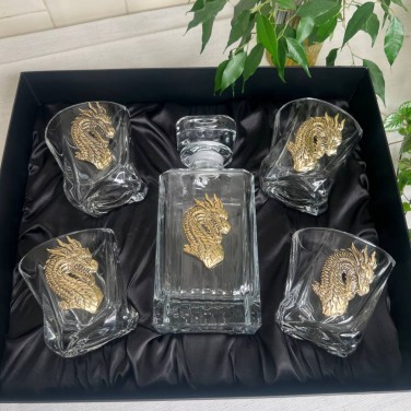Набор для виски Непобедимый дракон (в коробке)
