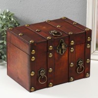 Шкатулка-сундучок Бронзовый лев