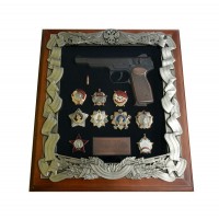 Панно с пистолетом Стечкин и наградами СССР Панно с пистолетом Стечкин и наградами СССР